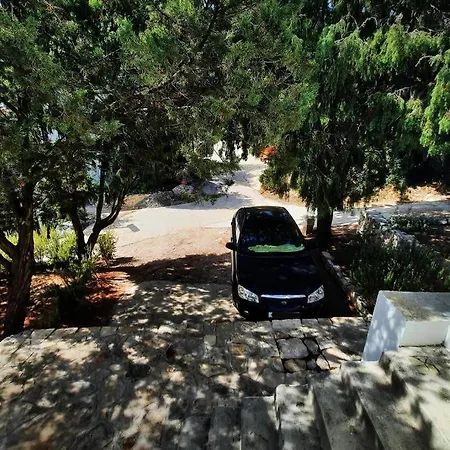 House ,, Plavi Biser 