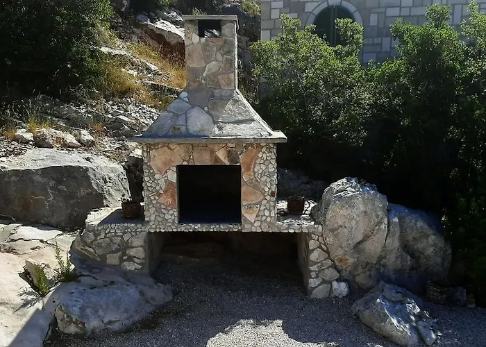 House ,, Plavi Biser 